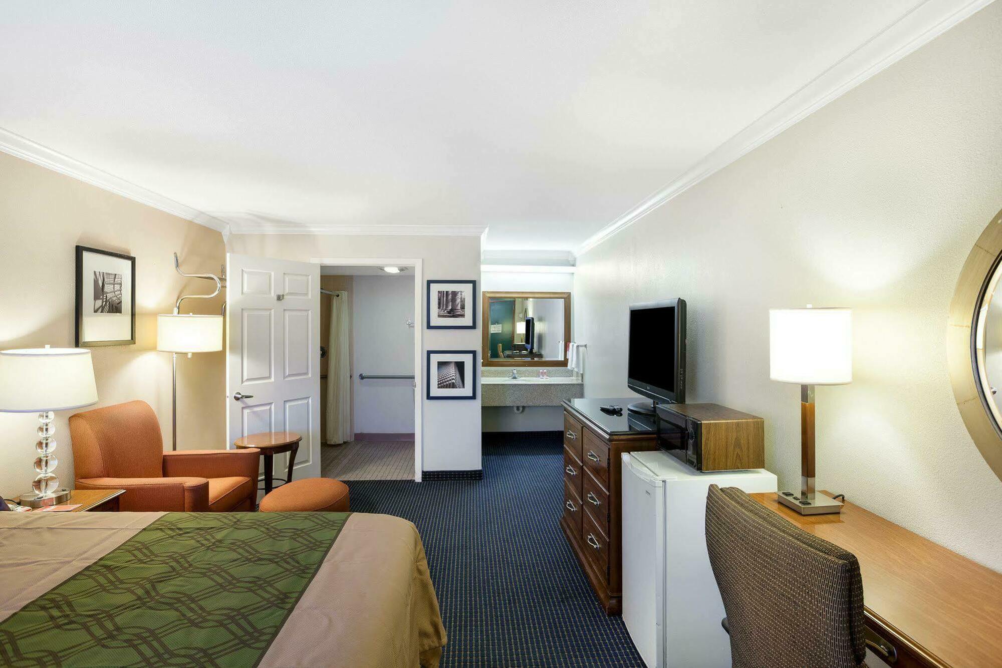 University Inn & Suites San Antonio Esterno foto