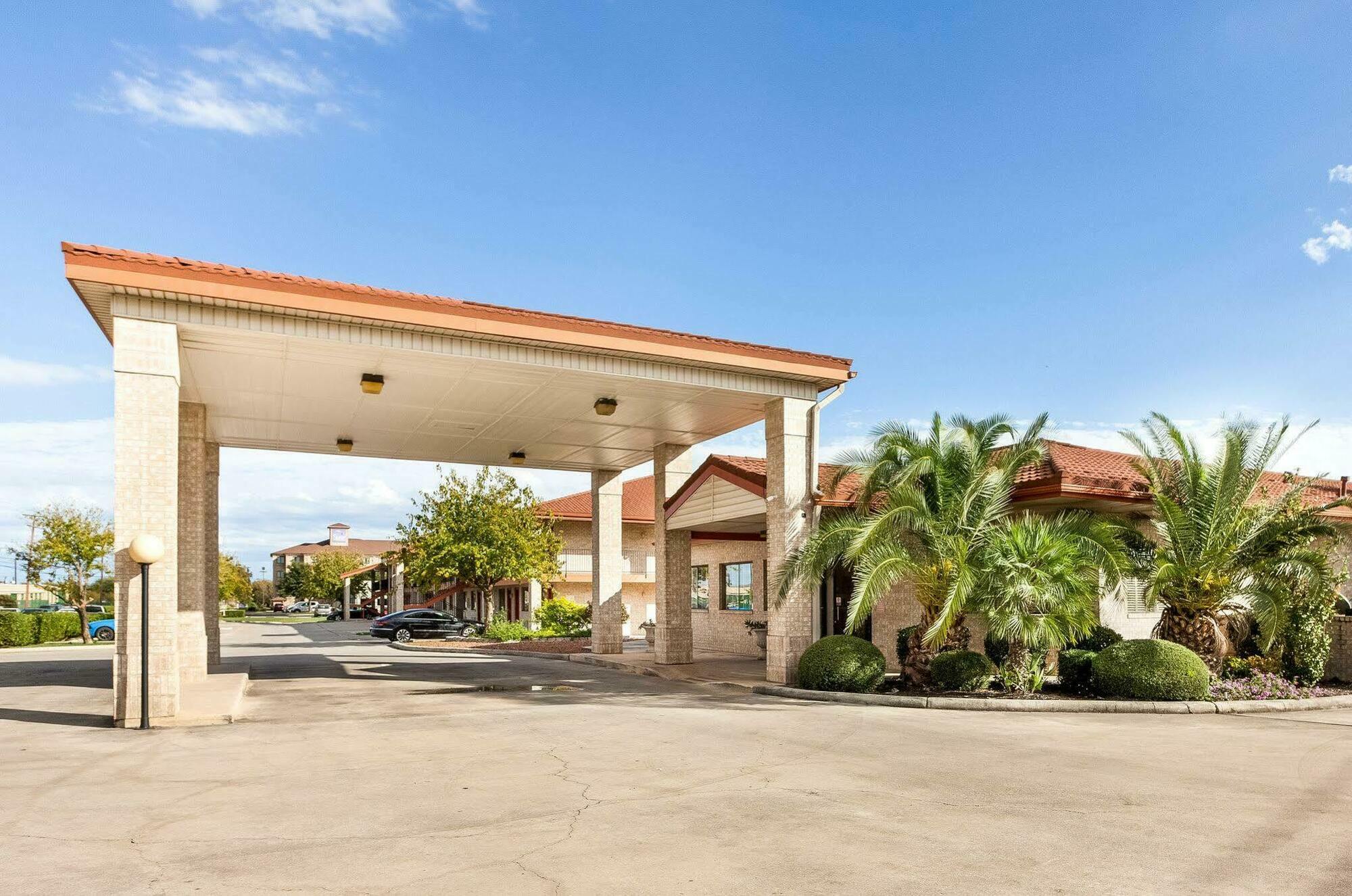 University Inn & Suites San Antonio Esterno foto
