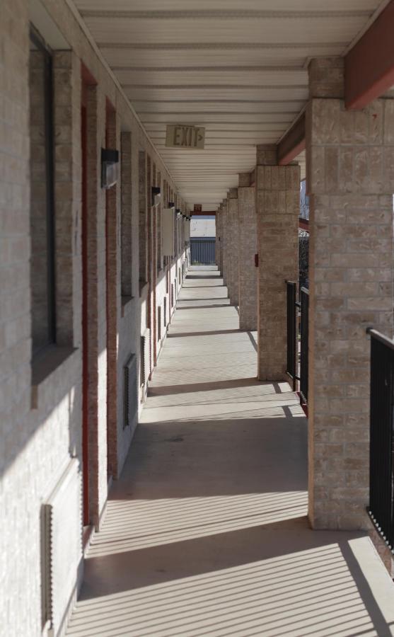 University Inn & Suites San Antonio Esterno foto